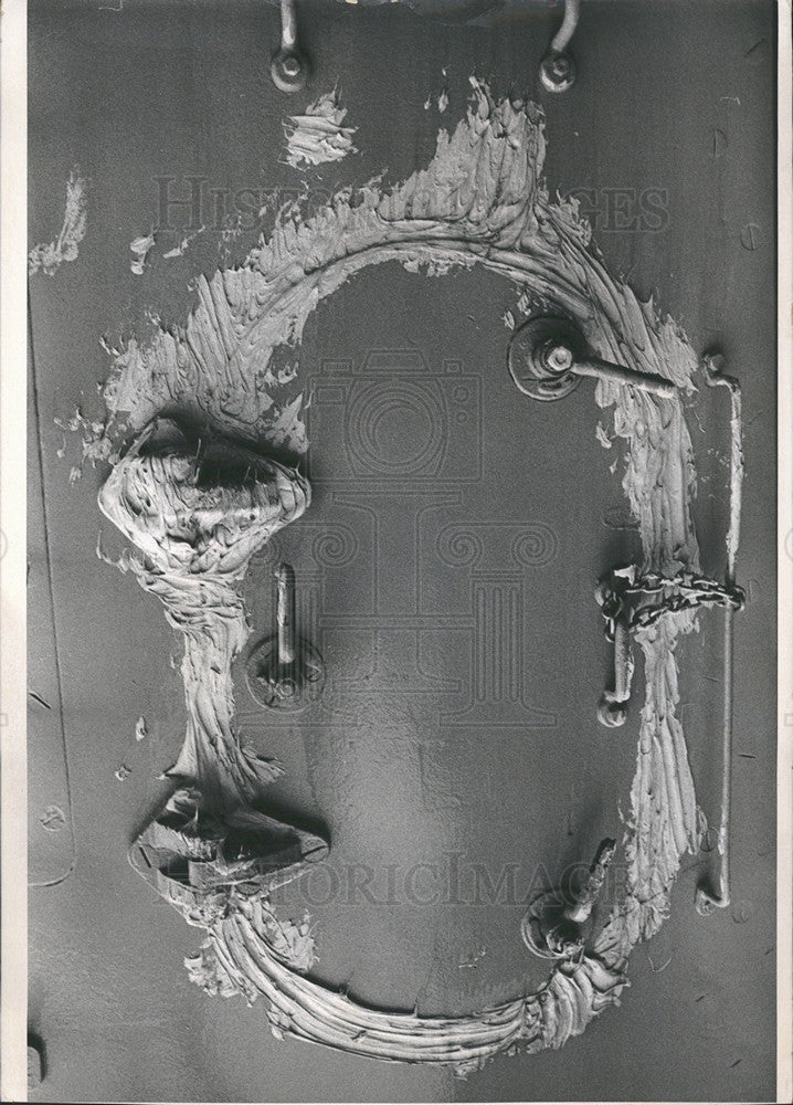 1971 Press Photo Hatch Welded Shut, Bremerson Naval Base, Washington - Historic Images