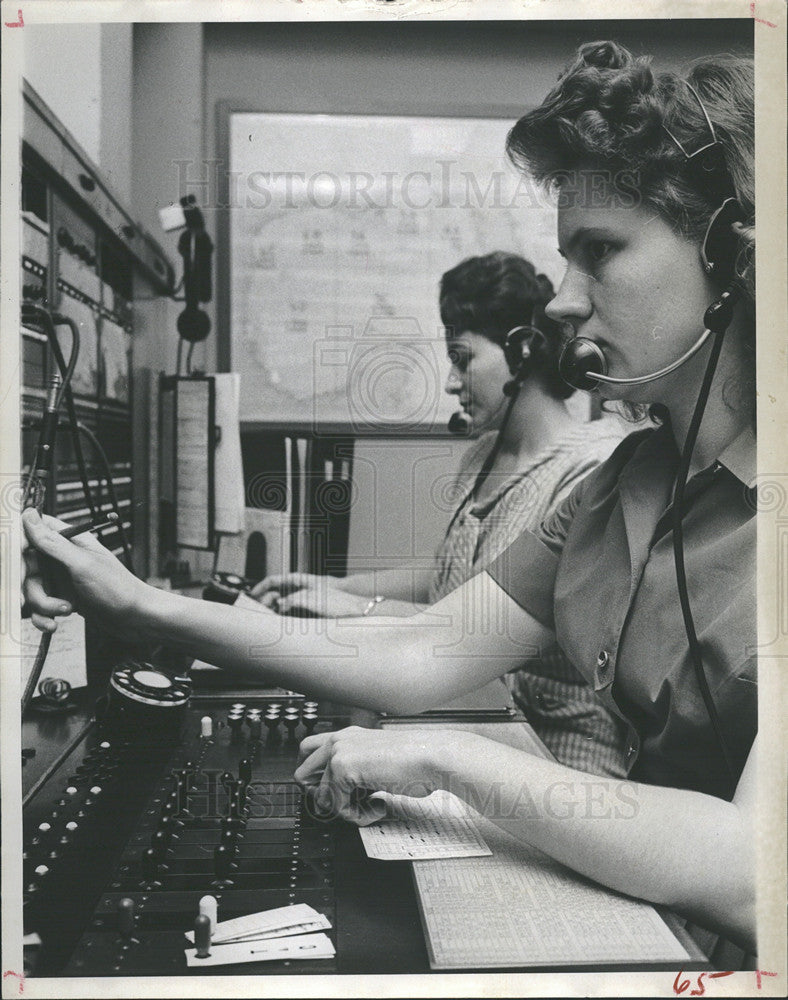 Undated Press Photo Tampa Marine Operators - Historic Images