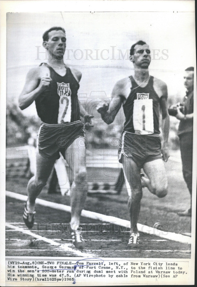 1965 Press Photo Tom Farrell And George Germann In 800 Meter Run At Warsaw Meet - Historic Images