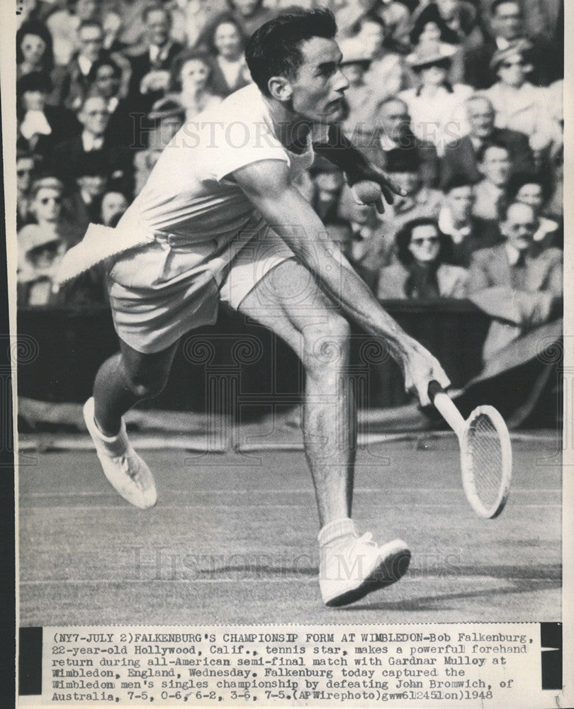 1948 Press Photo Bob Falkenburg During Wimbledon Match Against Gardner Mulloy - Historic Images