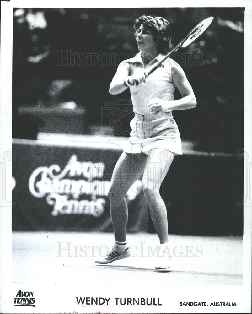 1980 Press Photo Wendy Turnbull Returns The Ball - Historic Images