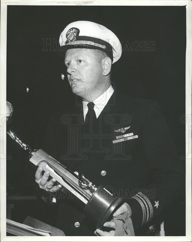 1955 Press Photo Helicopter Squadron Commanding Officer Donald Phillips Trophy - Historic Images