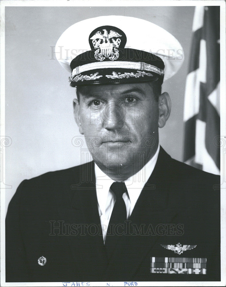 1976 Press Photo Captain James Ford Commander Air Force Base Lowry - Historic Images