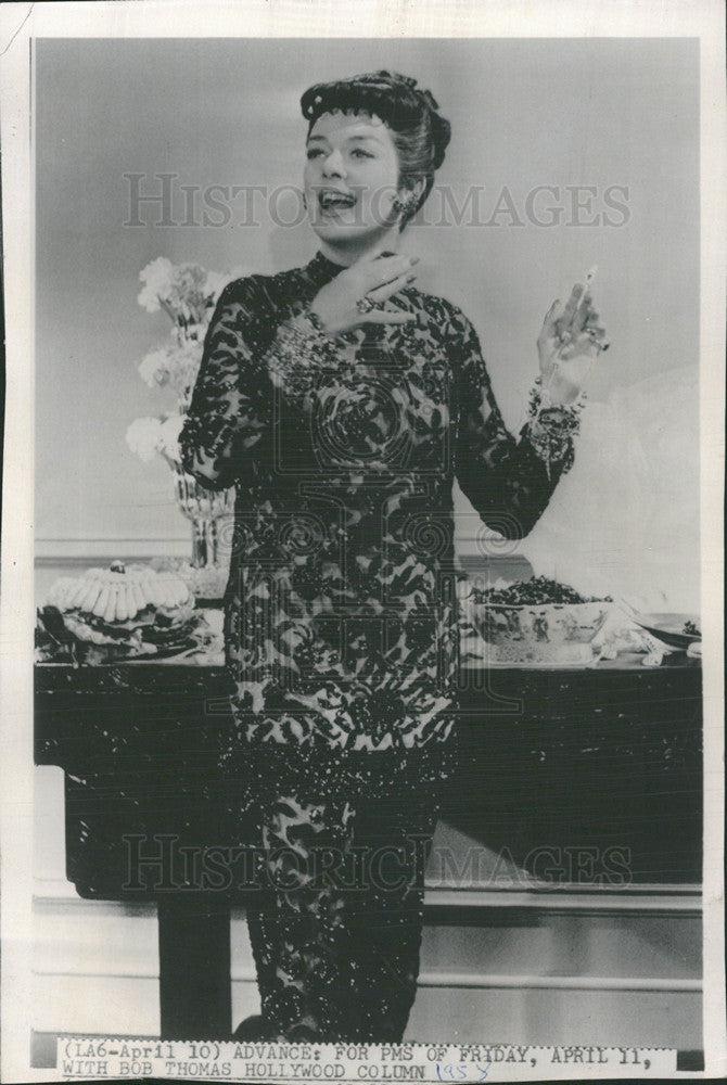 1966 Press Photo Actress Rosalind Russell Serves As M.C. For Academy Awards - Historic Images