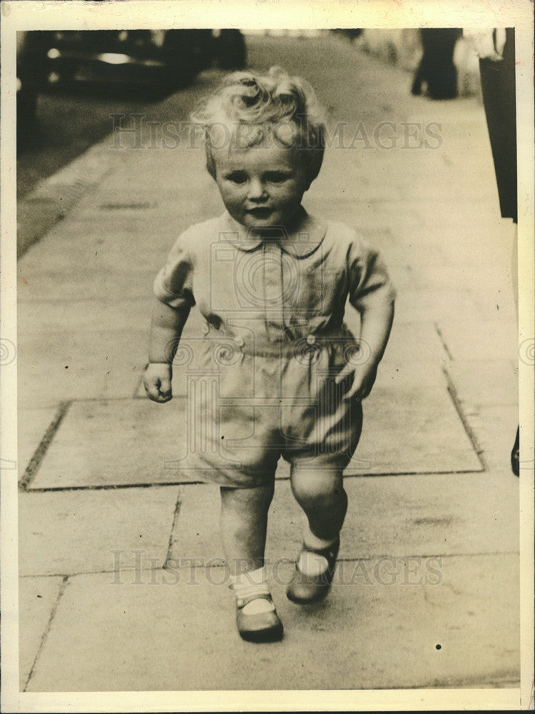 1942 Press Photo Baby Winston Churchill - Historic Images