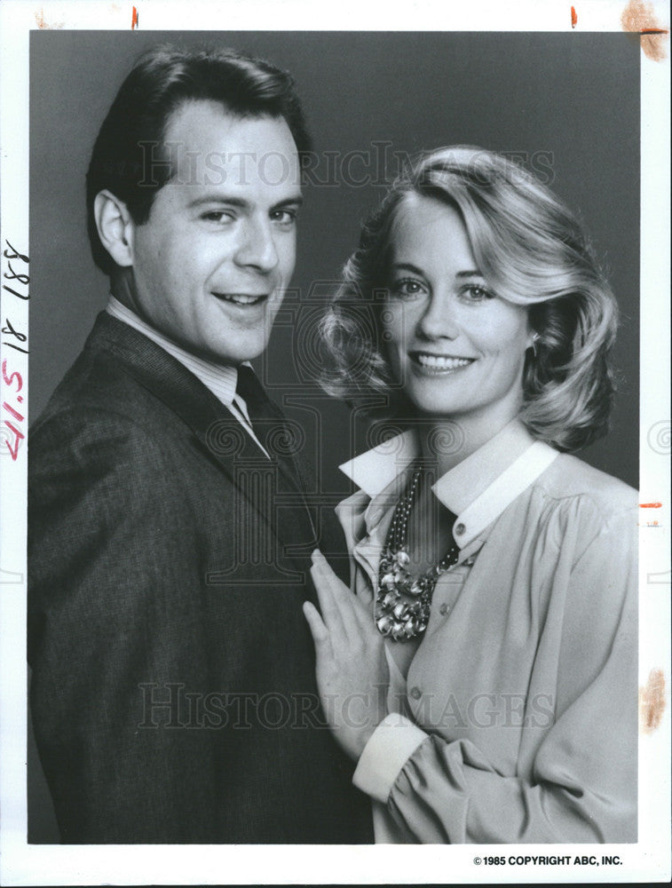 1985 Press Photo Cybill Shepherd Actress Bruce Willis Actor Moonlighting - Historic Images