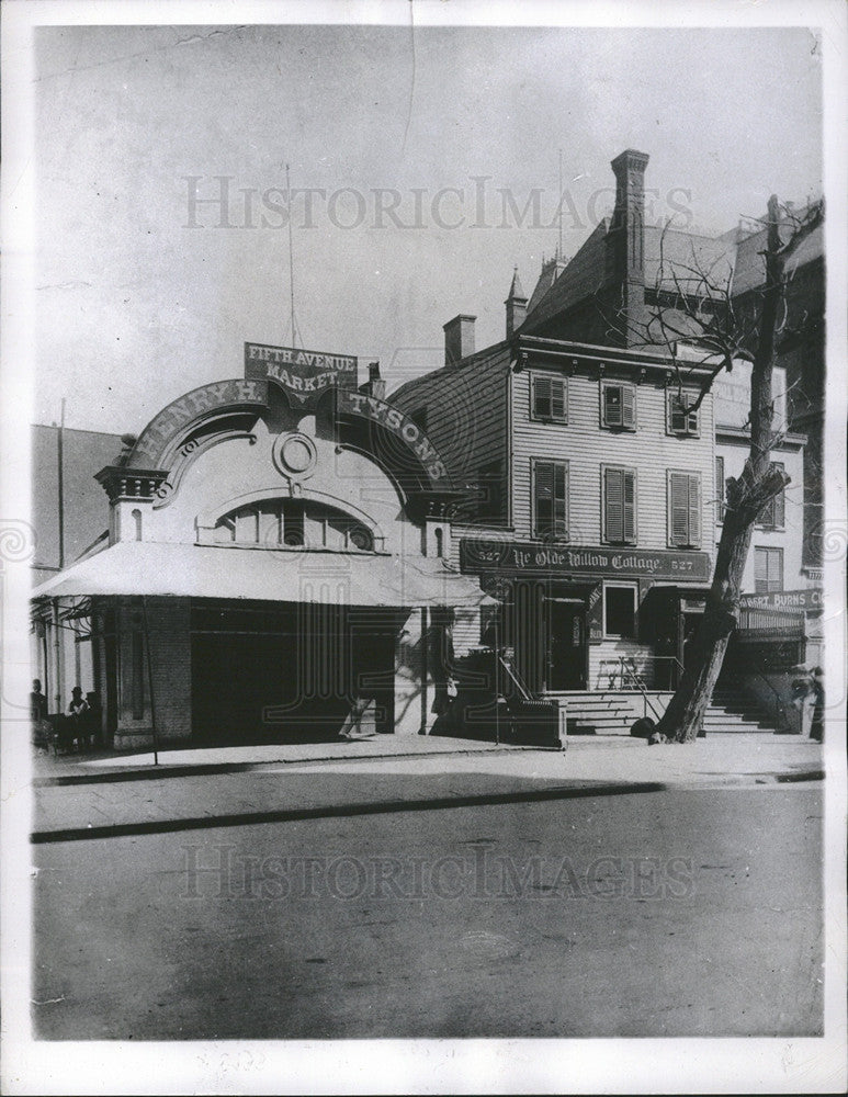 1947 Press Photo Henry Tyson&#39;s Fifth Avenue Market, New York City - Historic Images