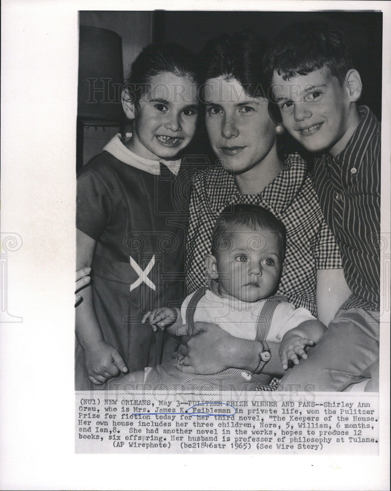 1965 Press Photo Pulitzer Prize Winner Shirley Ann Grau, Mrs James Feibleman - Historic Images