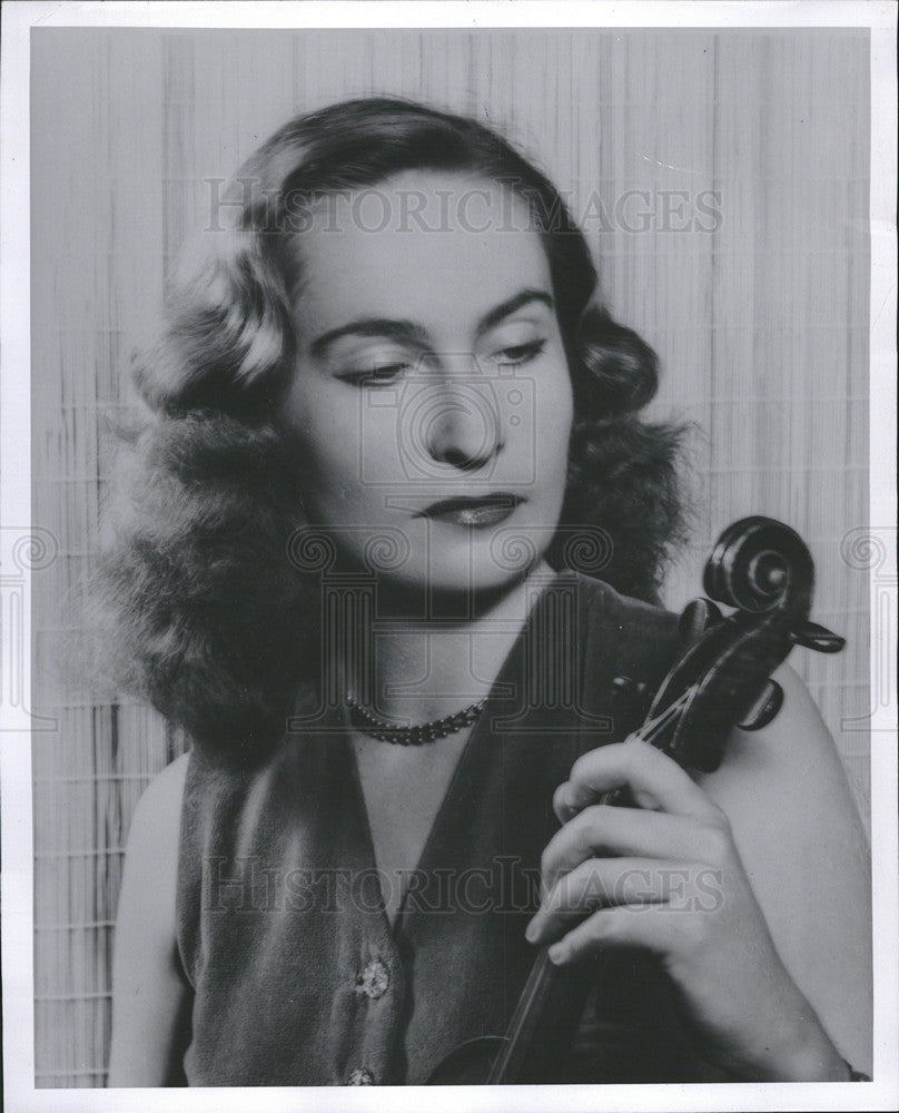 1954 Press Photo Elena Keysnevicius/Lithuanian Violinist - Historic Images