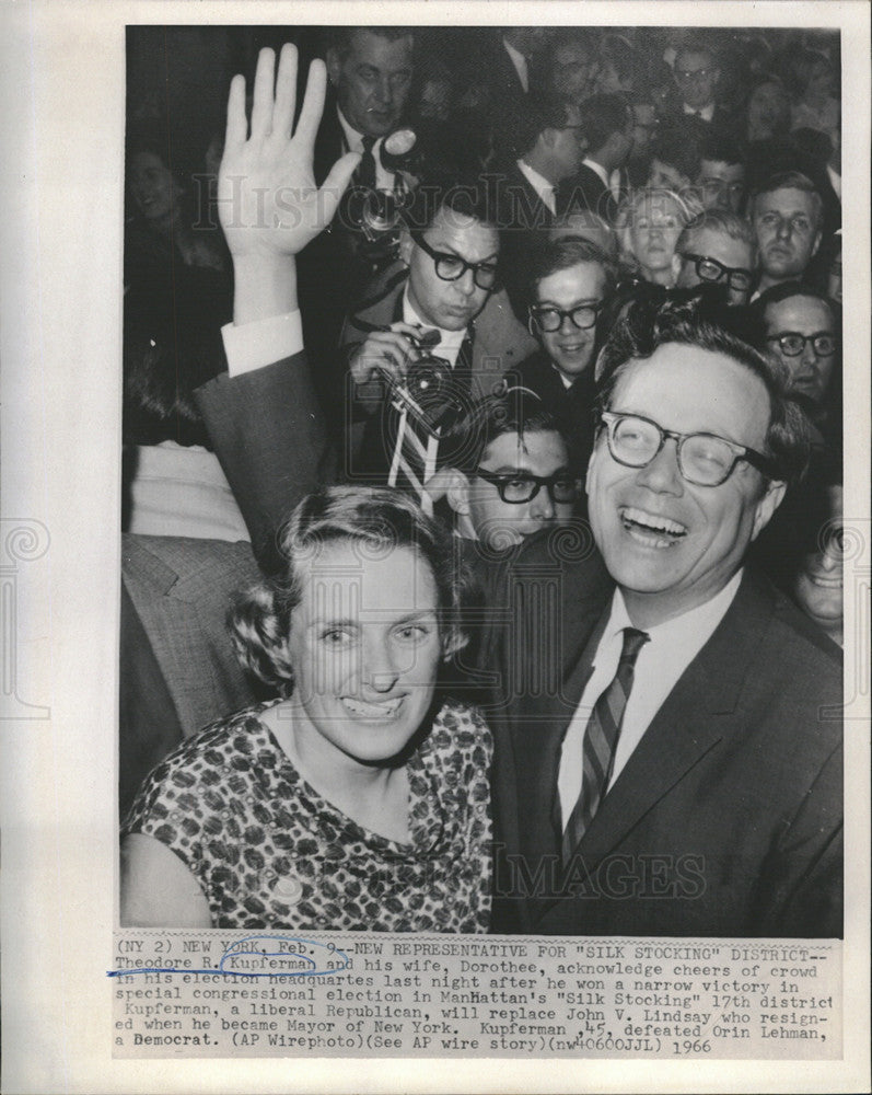 1966 Press Photo Theodore Kupferman Wife Dorothee Election Headquarters - Historic Images