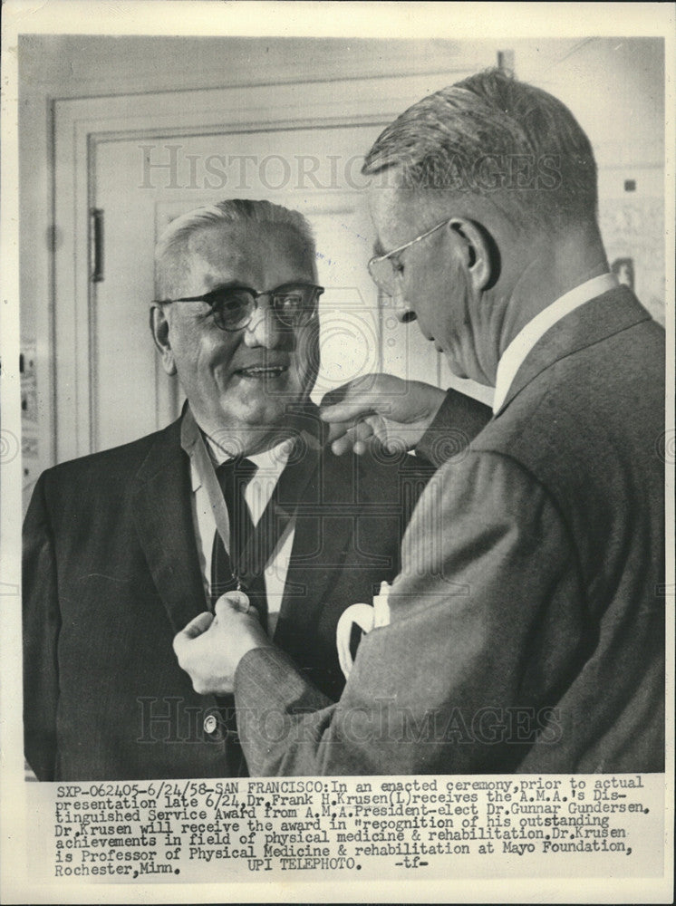 1958 Press Photo Dr. Frank H. Krusen Receives AMA Distinguished Service Award - Historic Images