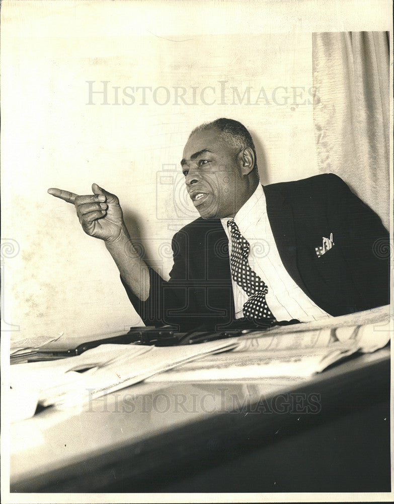 1966 Press Photo Claude Lightfoot &quot;Official&quot; Communsit Spokesman - Historic Images