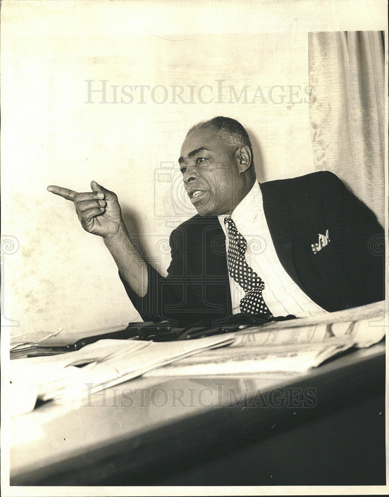 1966 Press Photo Claude Lightfoot "Official" Communsit Spokesman - Historic Images