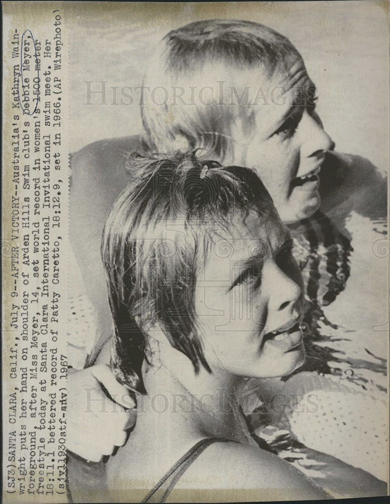 1966 Press Photo Australia's Kathryn Wainwright and Debbie Meyer - Historic Images