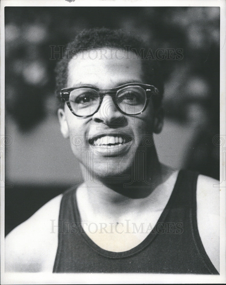 1964 Press Photo Track and Field Photograph - Historic Images