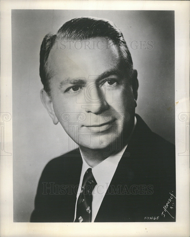 1953 Press Photo Charles Kullman Tenor Opera Singer Merry Widow Cincinnati Zoo - Historic Images