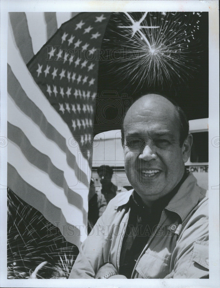 1991 Press Photo Charles Kuralt News Correspondent A Life On the Road Book - Historic Images