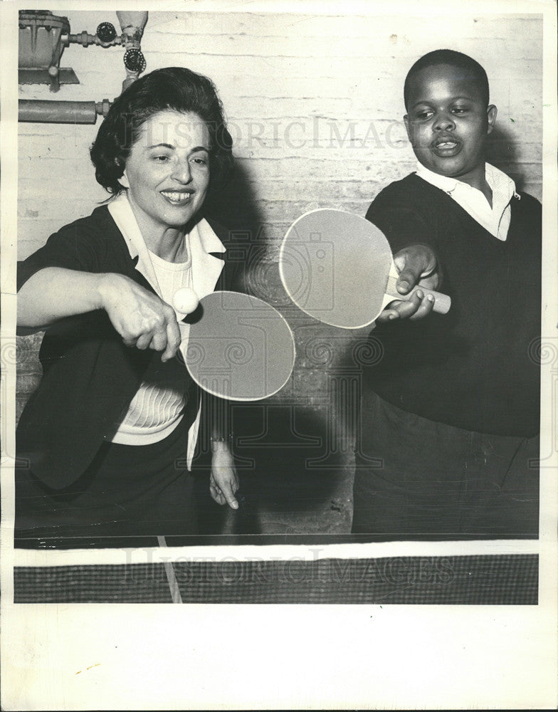1966 Press Photo Donald Pierce/Mildred Chuchut/Ping Pong/Jenner School/Chicago - Historic Images