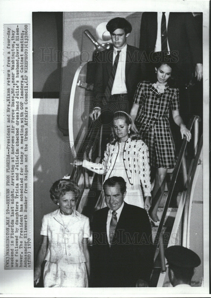 1970 Press Photo President Richard Nixon and Family, Andrews Air Force Base - Historic Images