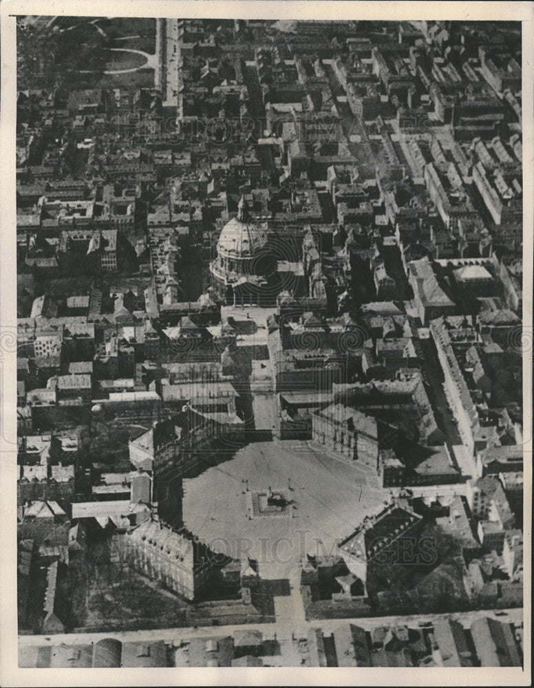 1940 Press Photo
Amalienborg Palace
Old Namorkirken Ohuron - Historic Images