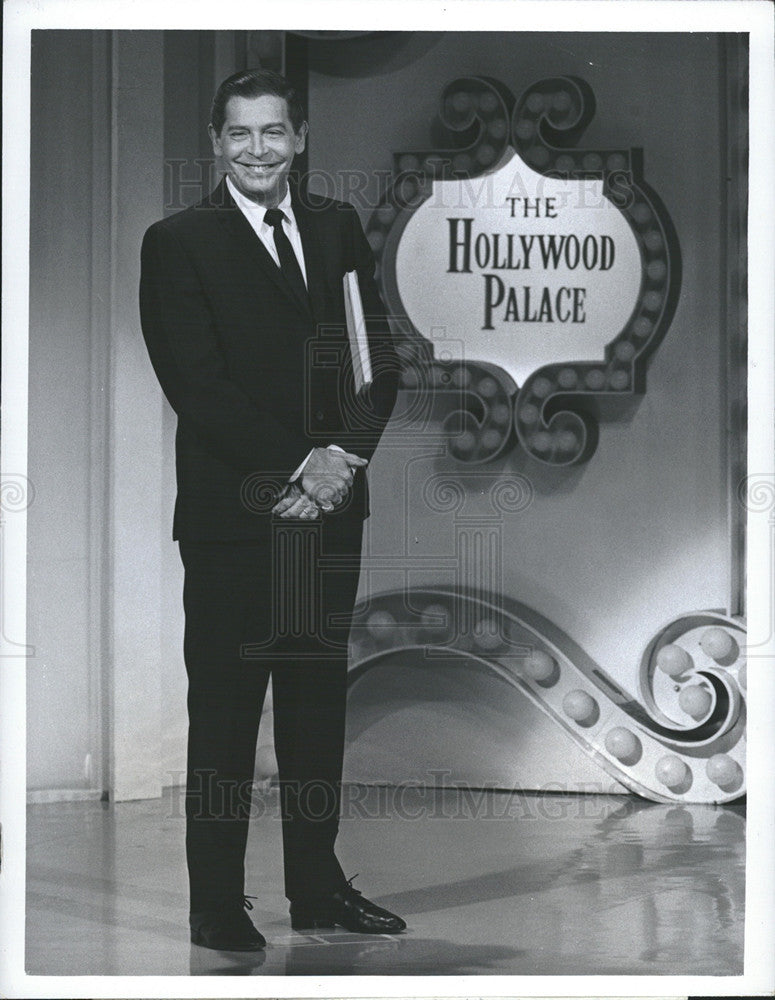 1966 Press Photo Milton Berle, &quot;The Hollywood Place&quot; - Historic Images