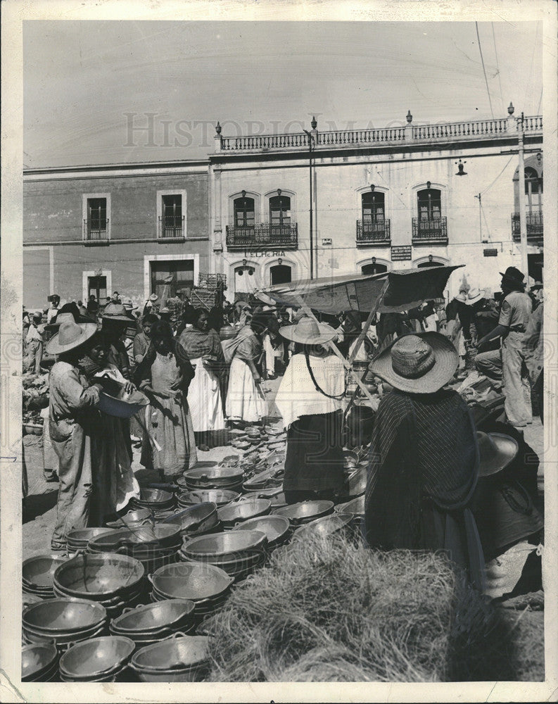 1976 Press Photo A Small Town Market In Mexico City - Historic Images