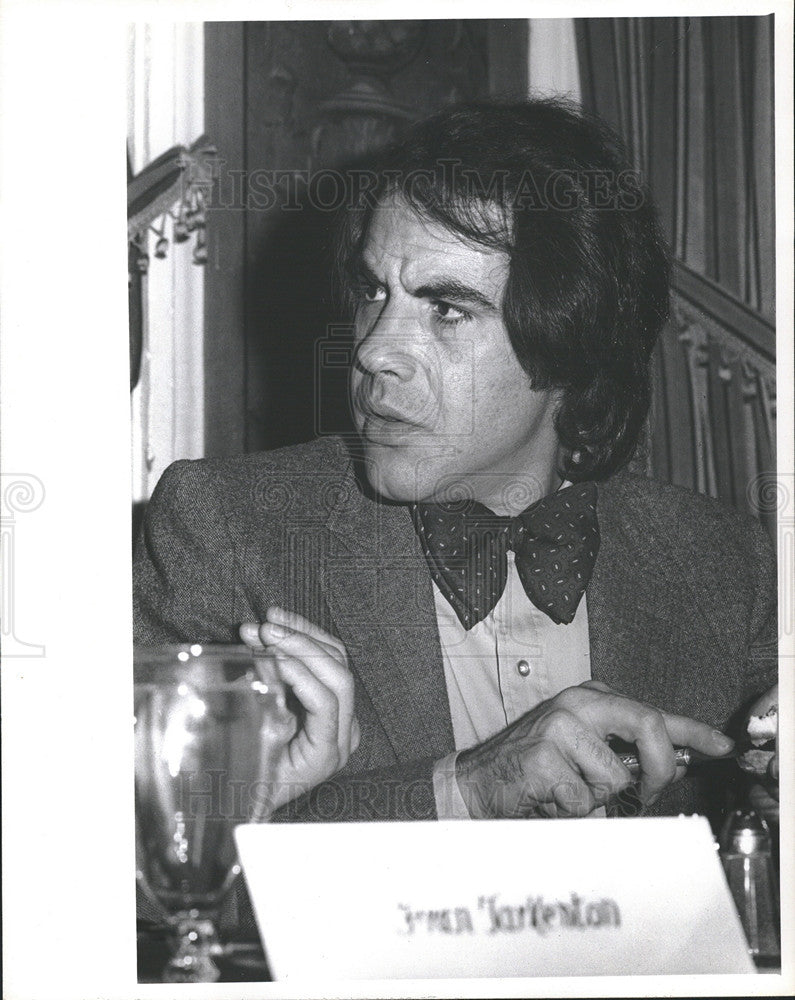 Undated Press Photo Robert Klein - Historic Images