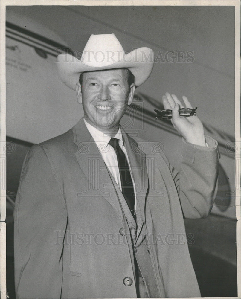 1989 Press Photo Rex Allen Flying to Springfield Illinois - Historic Images