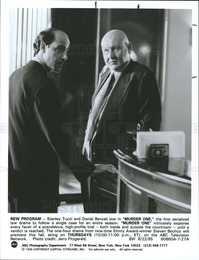 1995 Press Photo Actors Stanley Tucci and Daniel Benzali in ABC-TV &quot;Murder One&quot; - Historic Images