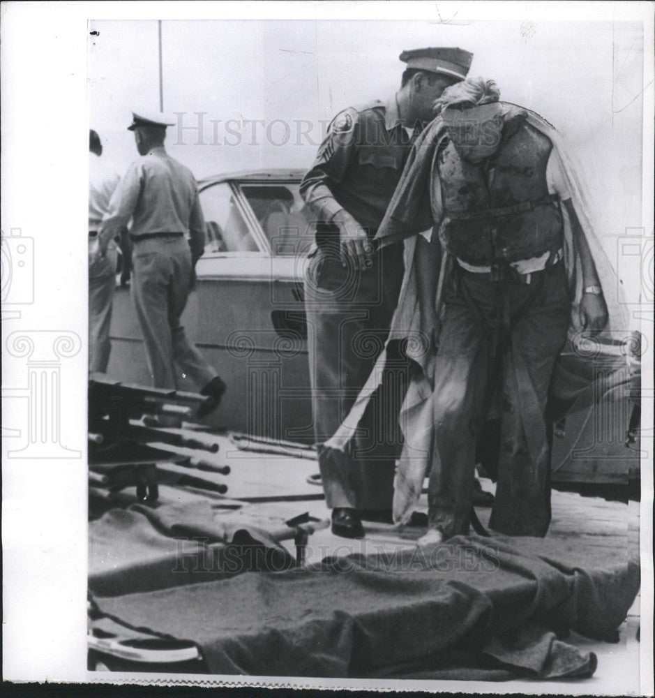 1960 Press Photo Sgt. William A. Sanders of Newport Beach Police force - Historic Images