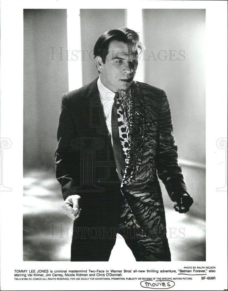 1995 Press Photo Tommy Lee Jones in "Batman Forever" - Historic Images
