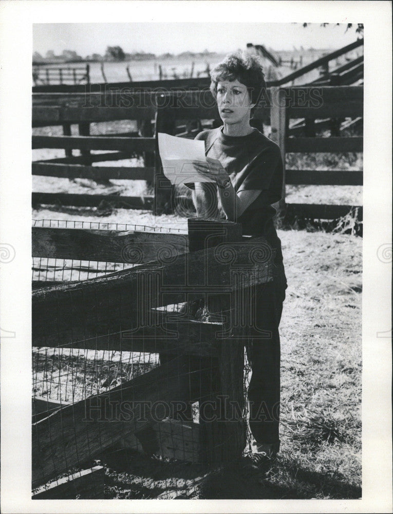 1979 Press Photo Carol Burnett in &quot;Friendly Fire&quot; - Historic Images