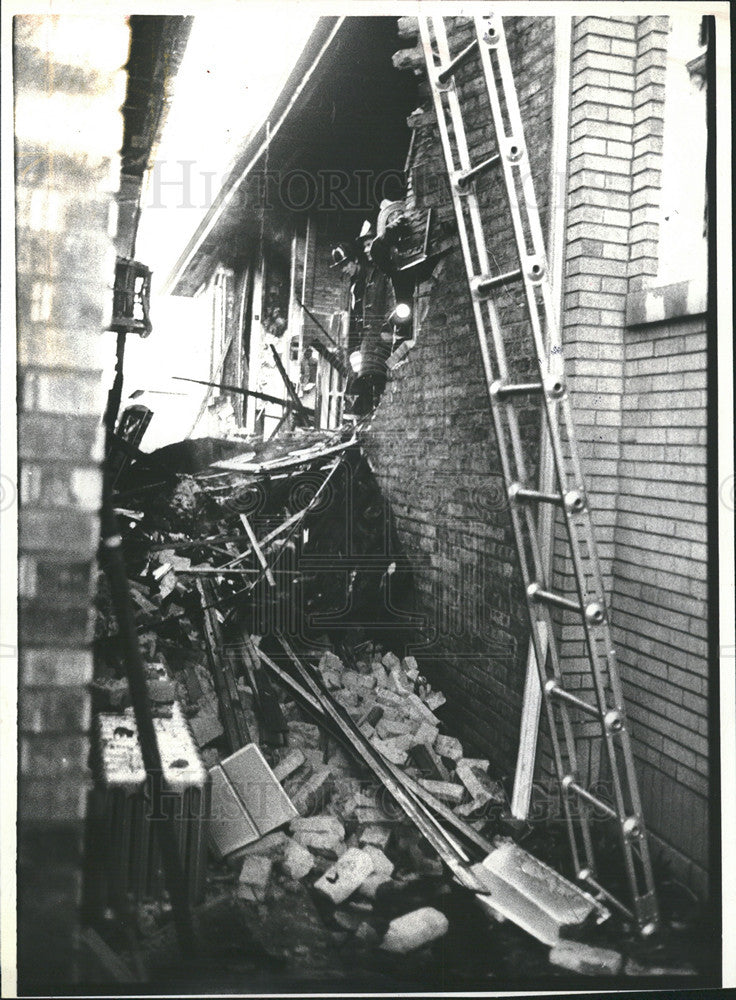 1980 Press Photo Gas Explosion at the Home of George Weber pn N Tripp - Historic Images