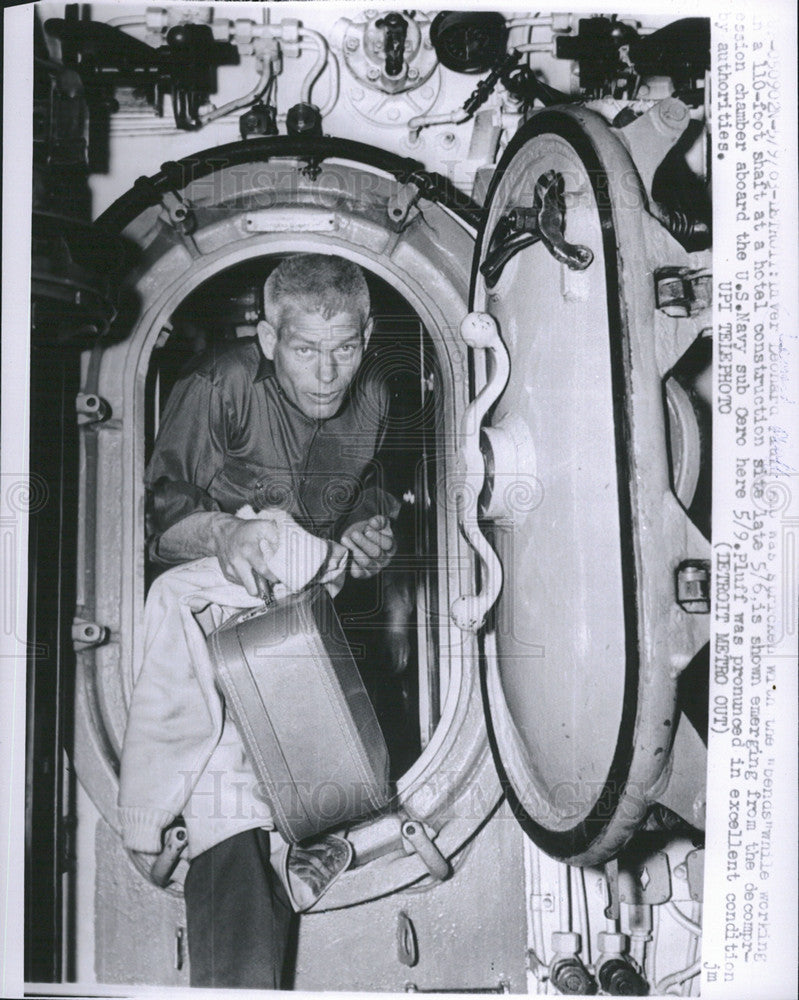 1963 Press Photo Leonard Pluff USS Cero Submarine Diver SS-225 Navy Military - Historic Images