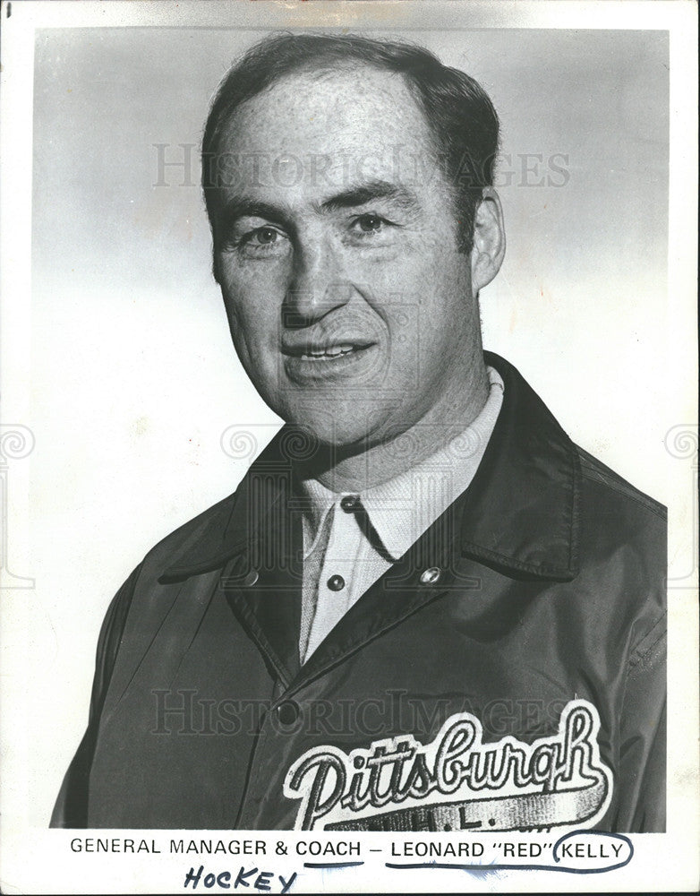 1973 Press Photo Leonard &quot;Red&quot; Kelly Pittsburg hockey G.M and coach - Historic Images