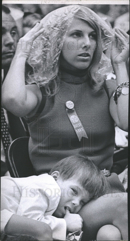 1969 Press Photo daughter and grandson of baseball&#39;s Stan Musial - Historic Images