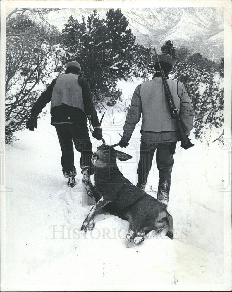 1973 Press Photo hunting - Historic Images