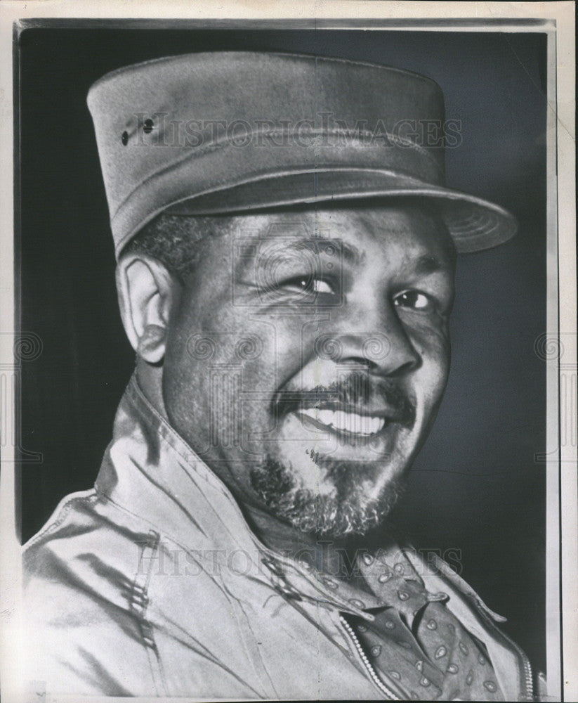 1961 Press Photo Champion Boxer Archie Moore Heavyweight Title Guilio Rinaldi - Historic Images