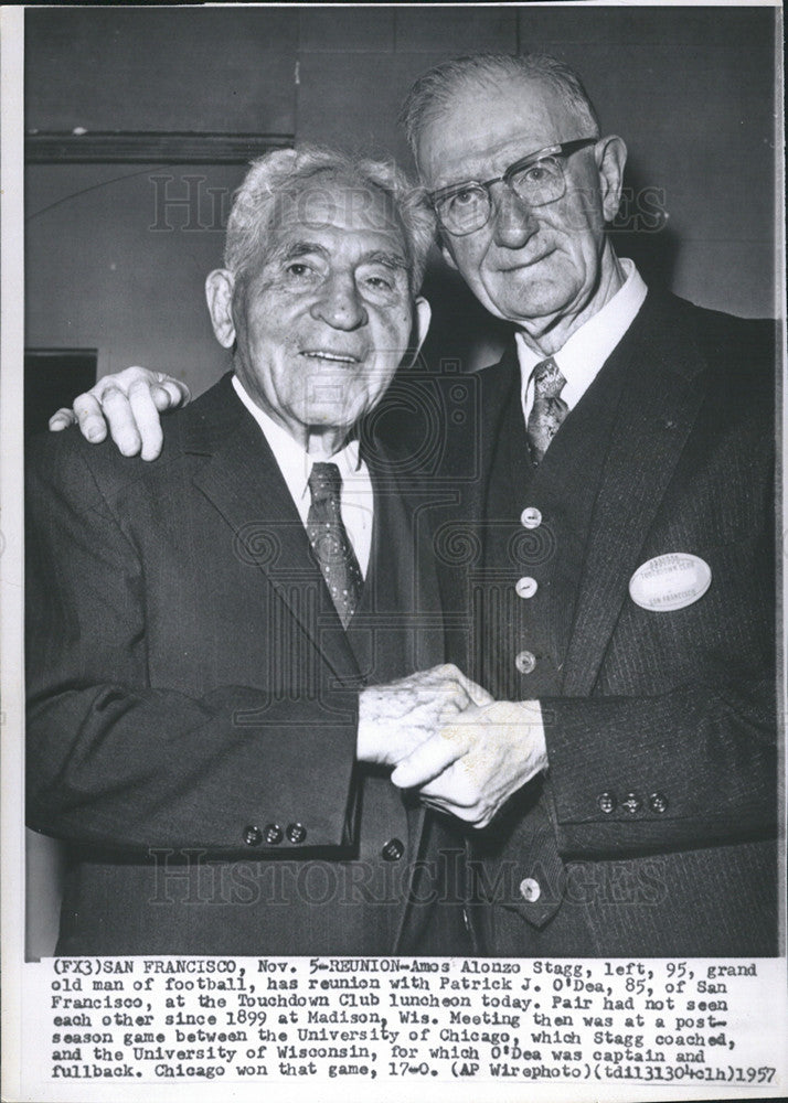 1957 Press Photo Amos Alonzo Stagg  Patrick O&#39;dea reunion - Historic Images