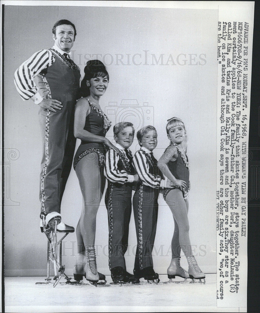 1968 Press Photo The Cook Family Skating Quintet - Historic Images