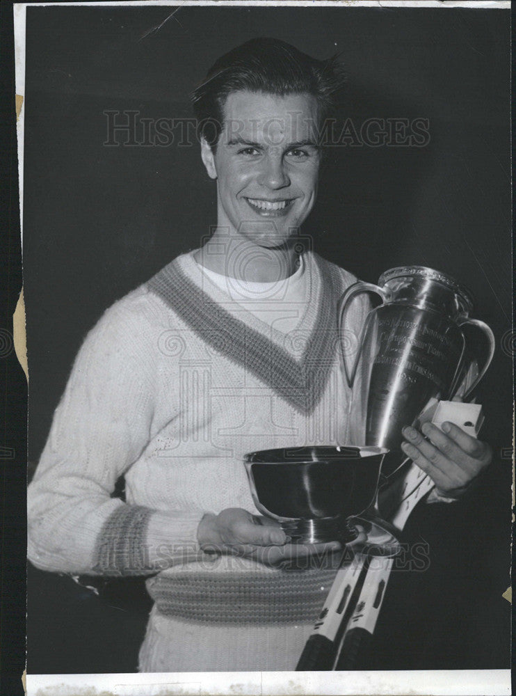 1954 Press Photo Sven Davidson Wins National Indoor Tennis Championship - Historic Images