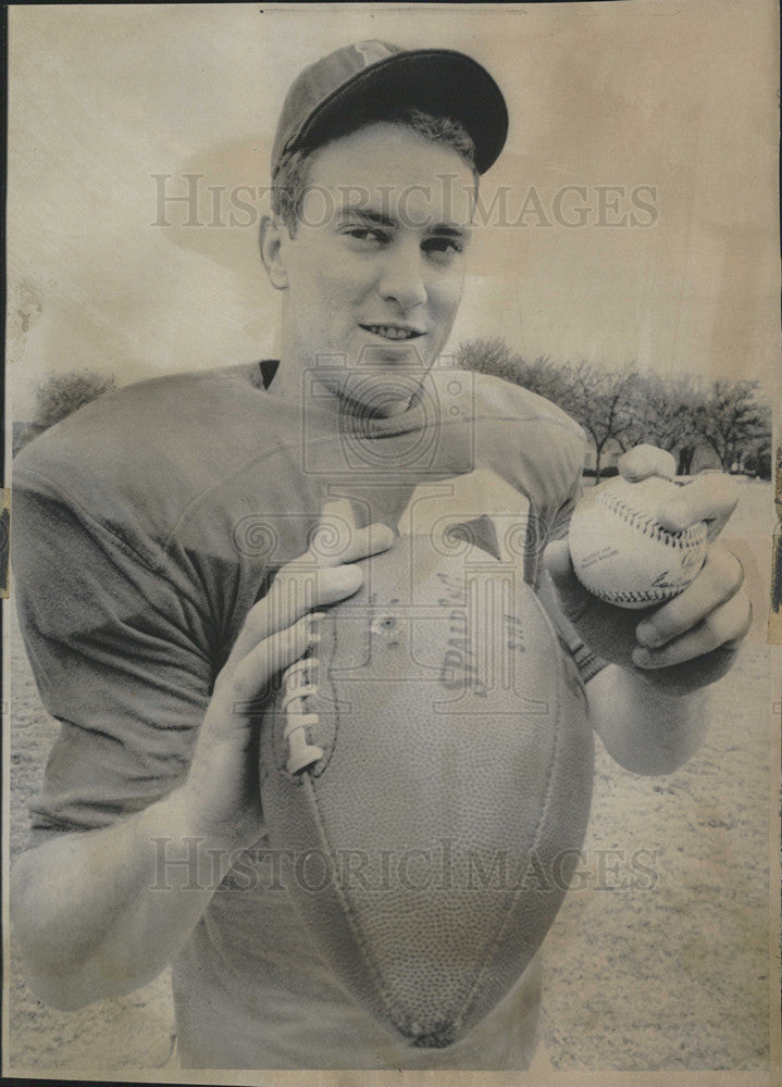 1967 Press Photo Mike Livingston  Quarterback For Southern Methodist - Historic Images