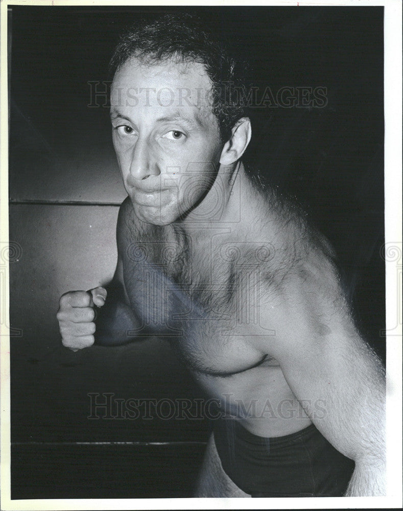 Undated Press Photo Robert elowich wrestler - Historic Images