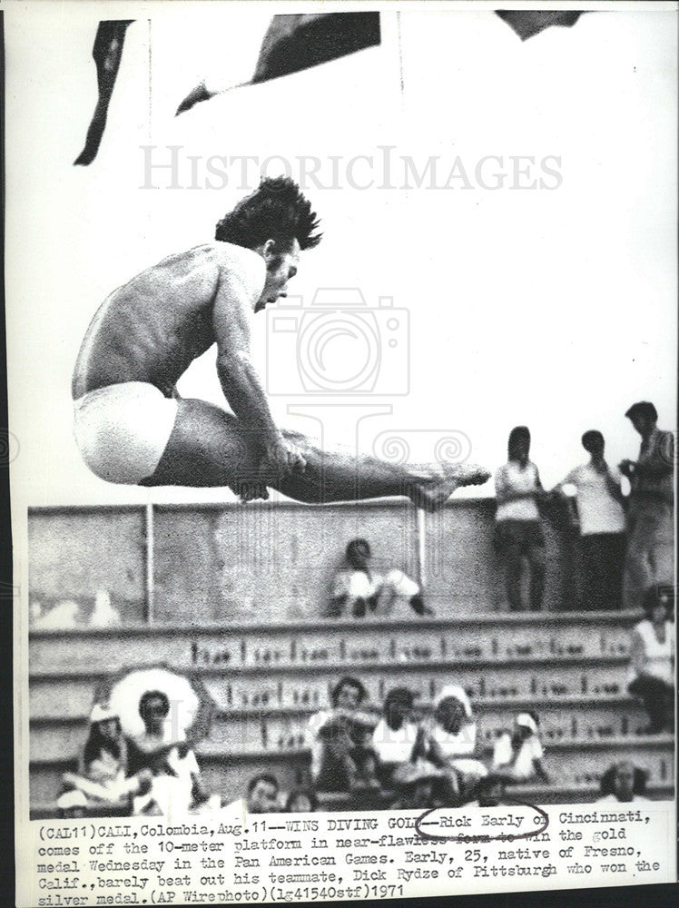 1971 Press Photo Rick Early wins gold medal with a near-flawless form dive in - Historic Images