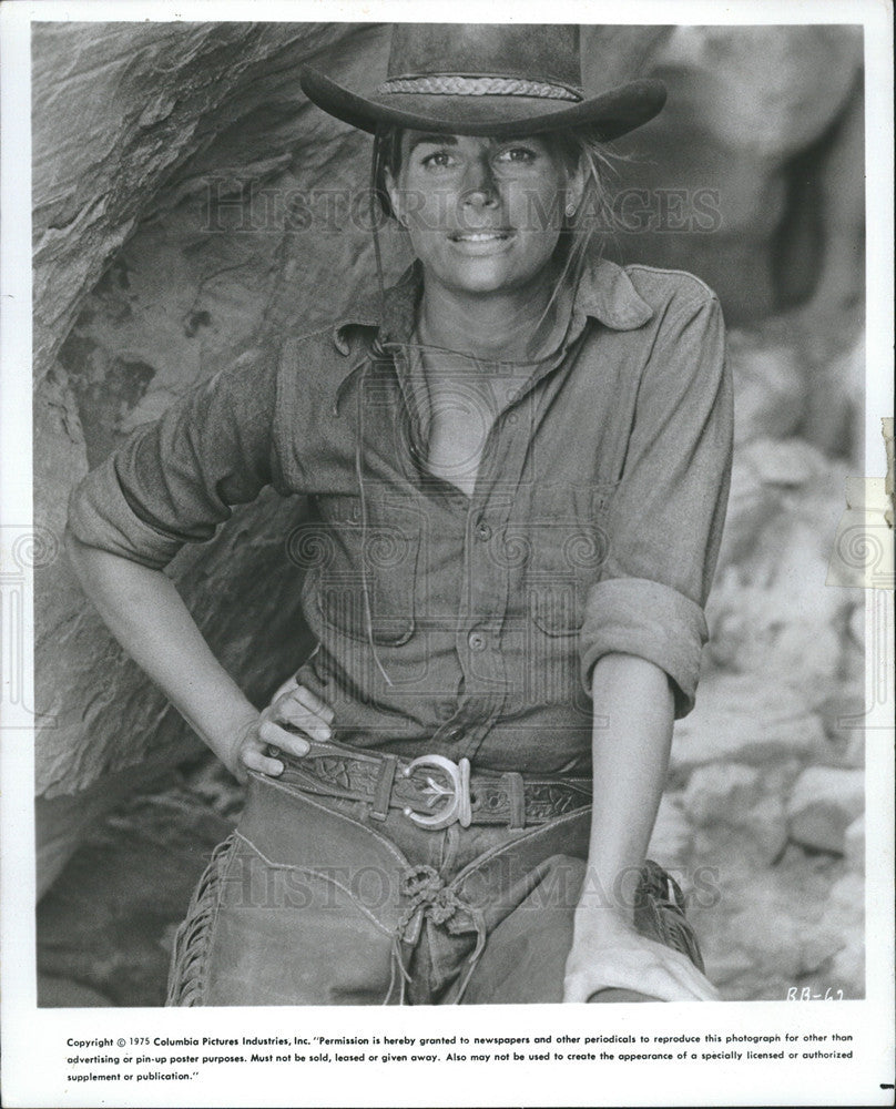 1975 Press Photo Candice Bergen as Miss Jones &quot;Bite the Bullet&quot; - Historic Images