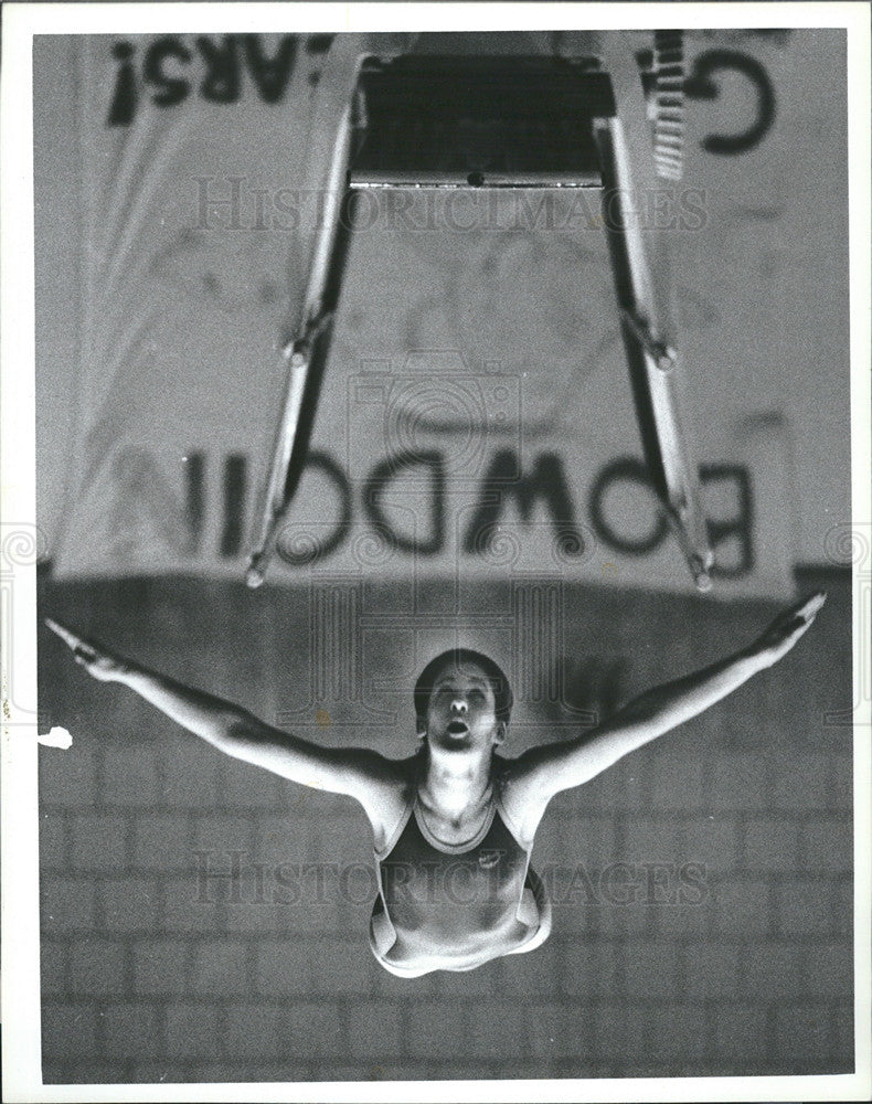 1982 Press Photo Alyssa Peloso Williams college diving - Historic Images
