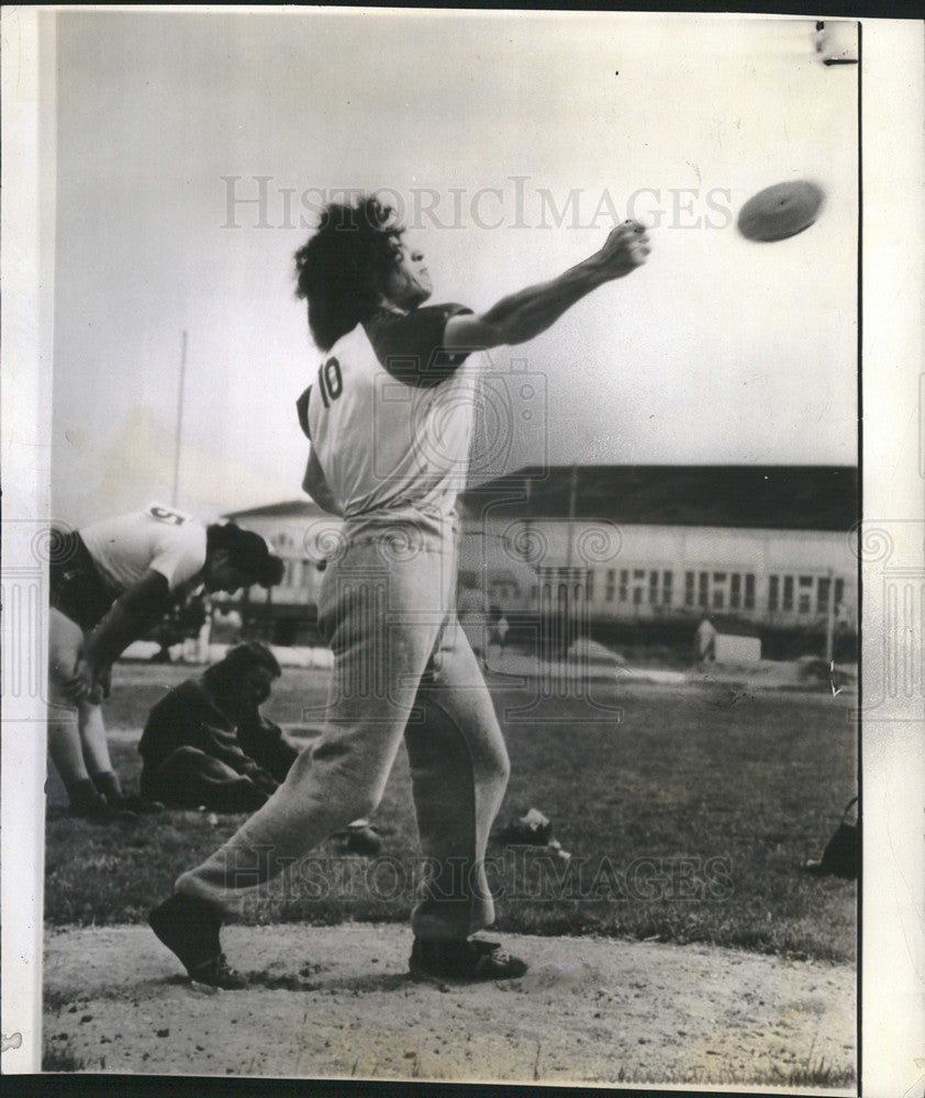 1942 Press Photo Stella Walsh Polish Olympian in the discus throw - Historic Images