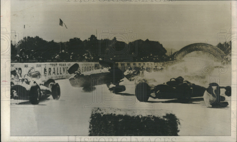1966 Press Photo Intl Gran Prix in France crash - Historic Images