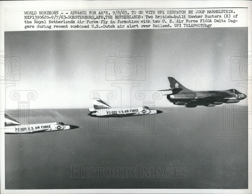 1963 Press Photo 2 U. S. Air Force Delta Daggers & 2 Dutch Hawker Hunters fly - Historic Images