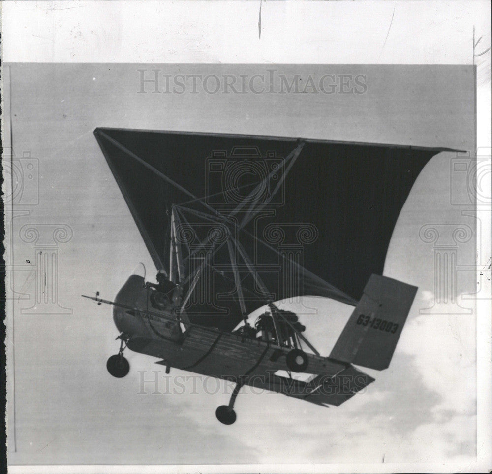 1964 Press Photo A flying &quot;Fleep&quot; new flexible wing aircraft on a test flight - Historic Images